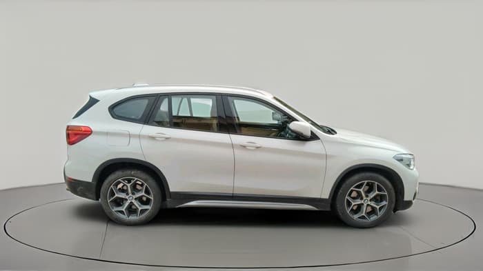 2017 BMW X1 xDrive20d xLine, Diesel, Automatic, 88,641 km, exterior