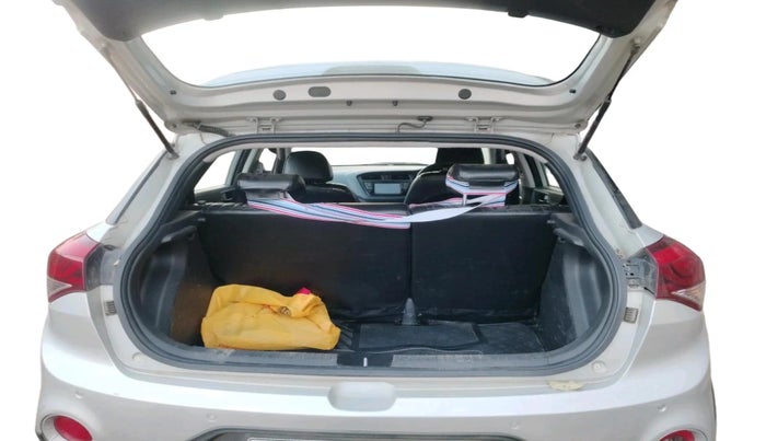 2017 Hyundai i20 Active 1.2 SX, Petrol, Manual, 1,05,668 km, exterior