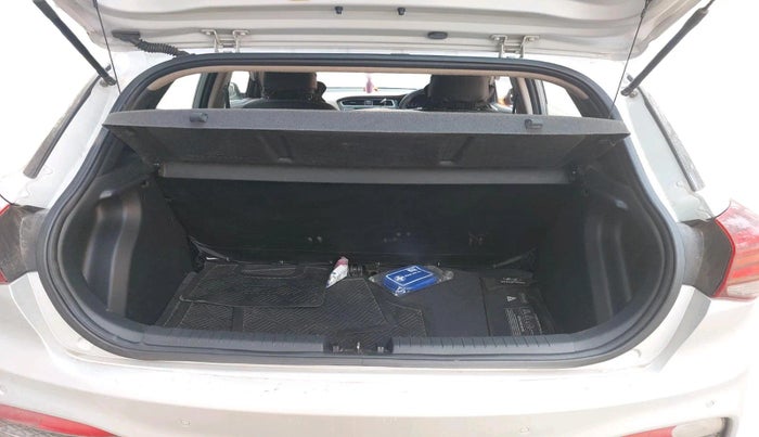 2018 Hyundai Elite i20 ASTA 1.2, Petrol, Manual, 97,496 km, exterior