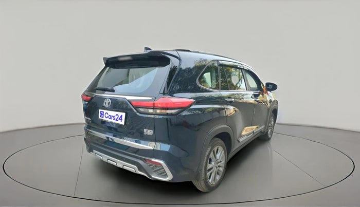 2025 Toyota INNOVA HYCROSS ZX HYBRID 7 STR, Hybrid, Automatic, 2,087 km, exterior