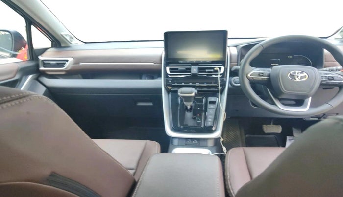 2025 Toyota INNOVA HYCROSS ZX HYBRID 7 STR, Hybrid, Automatic, 2,087 km, interior