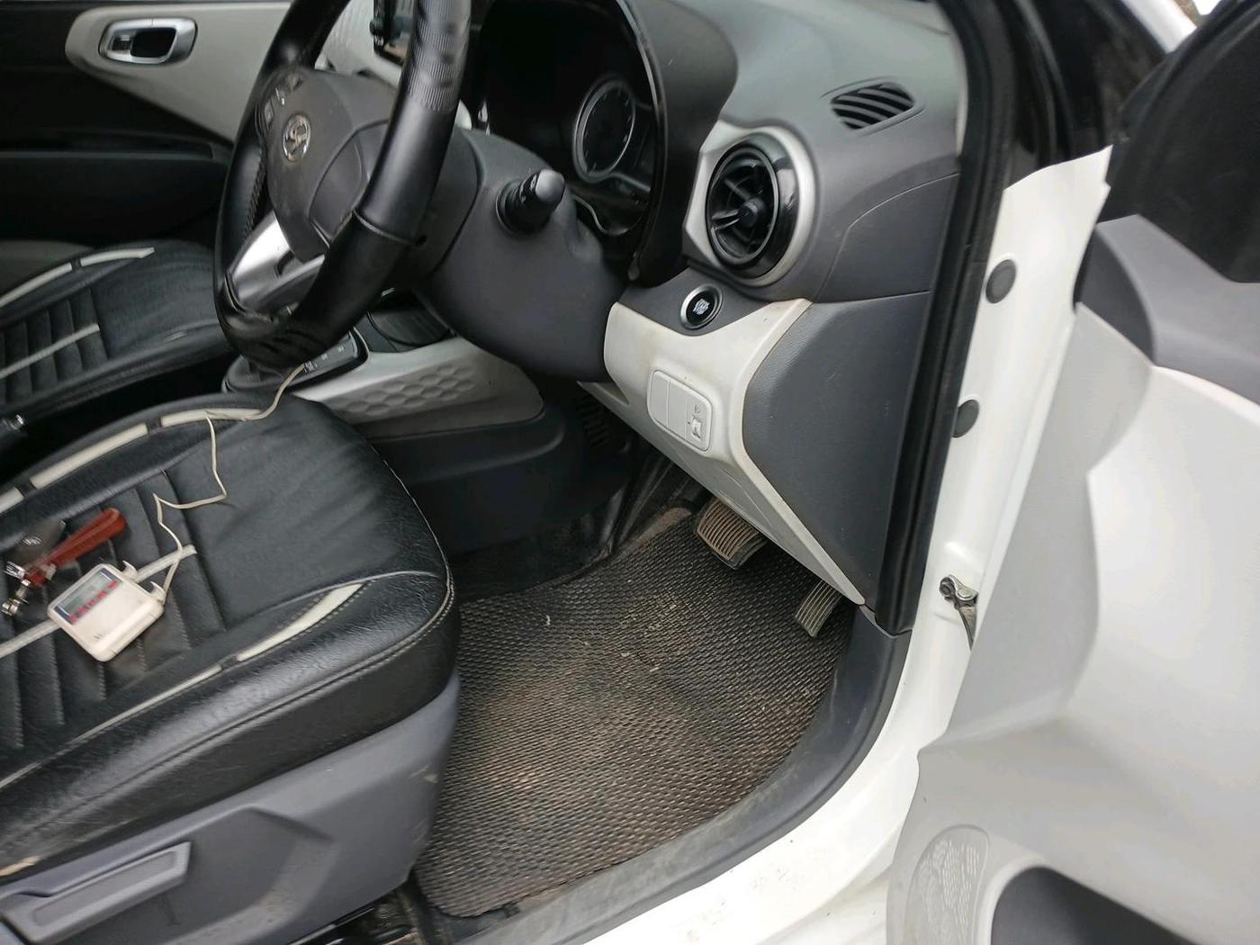 2021 Hyundai GRAND I10 NIOS ASTA AMT 1.2 KAPPA VTVT, Petrol, Automatic, 17,185 km, interior