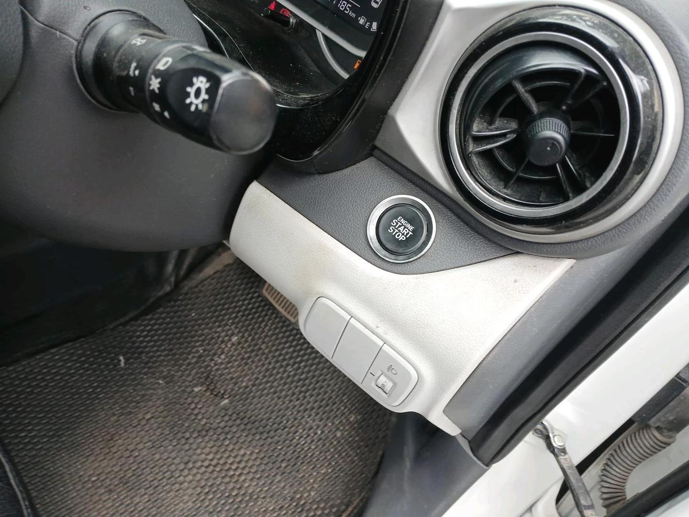 2021 Hyundai GRAND I10 NIOS ASTA AMT 1.2 KAPPA VTVT, Petrol, Automatic, 17,185 km, interior