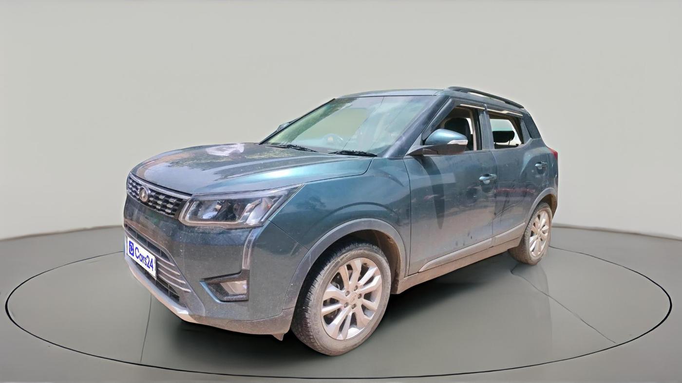 2021 Mahindra XUV300 W8 1.2 PETROL, Petrol, Manual, 32,077 km, exterior