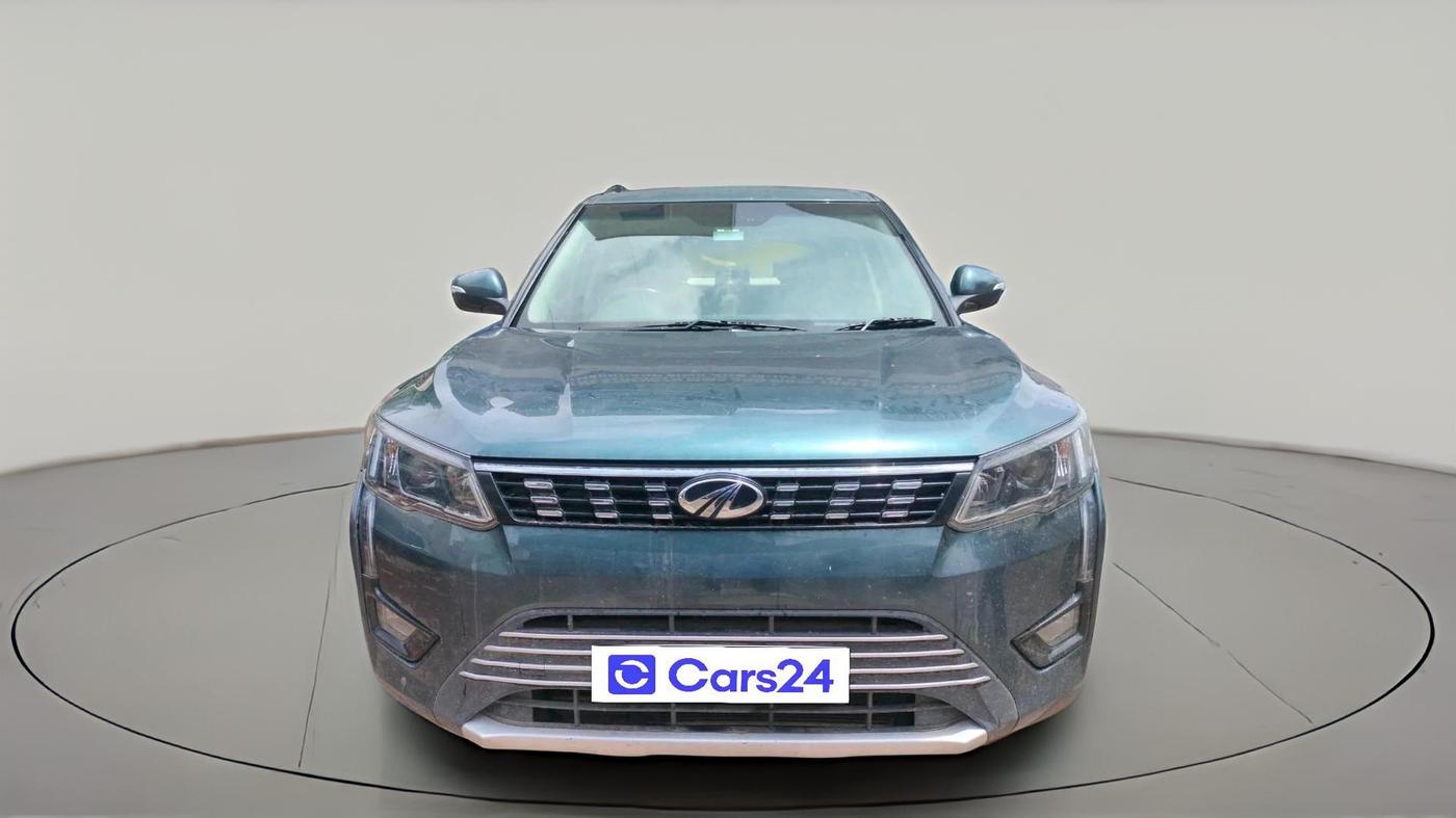 2021 Mahindra XUV300 W8 1.2 PETROL, Petrol, Manual, 32,077 km, exterior