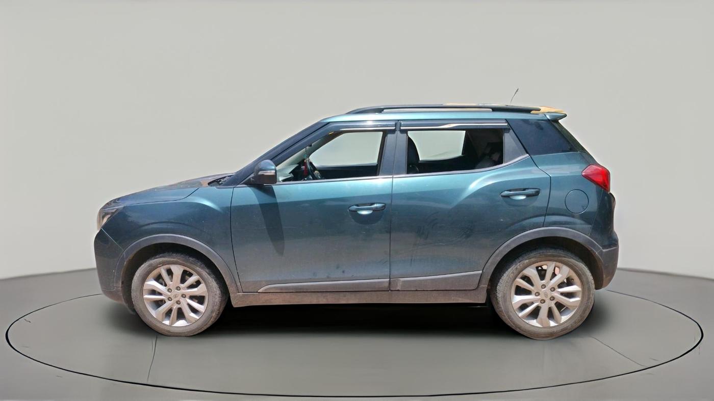 2021 Mahindra XUV300 W8 1.2 PETROL, Petrol, Manual, 32,077 km, exterior