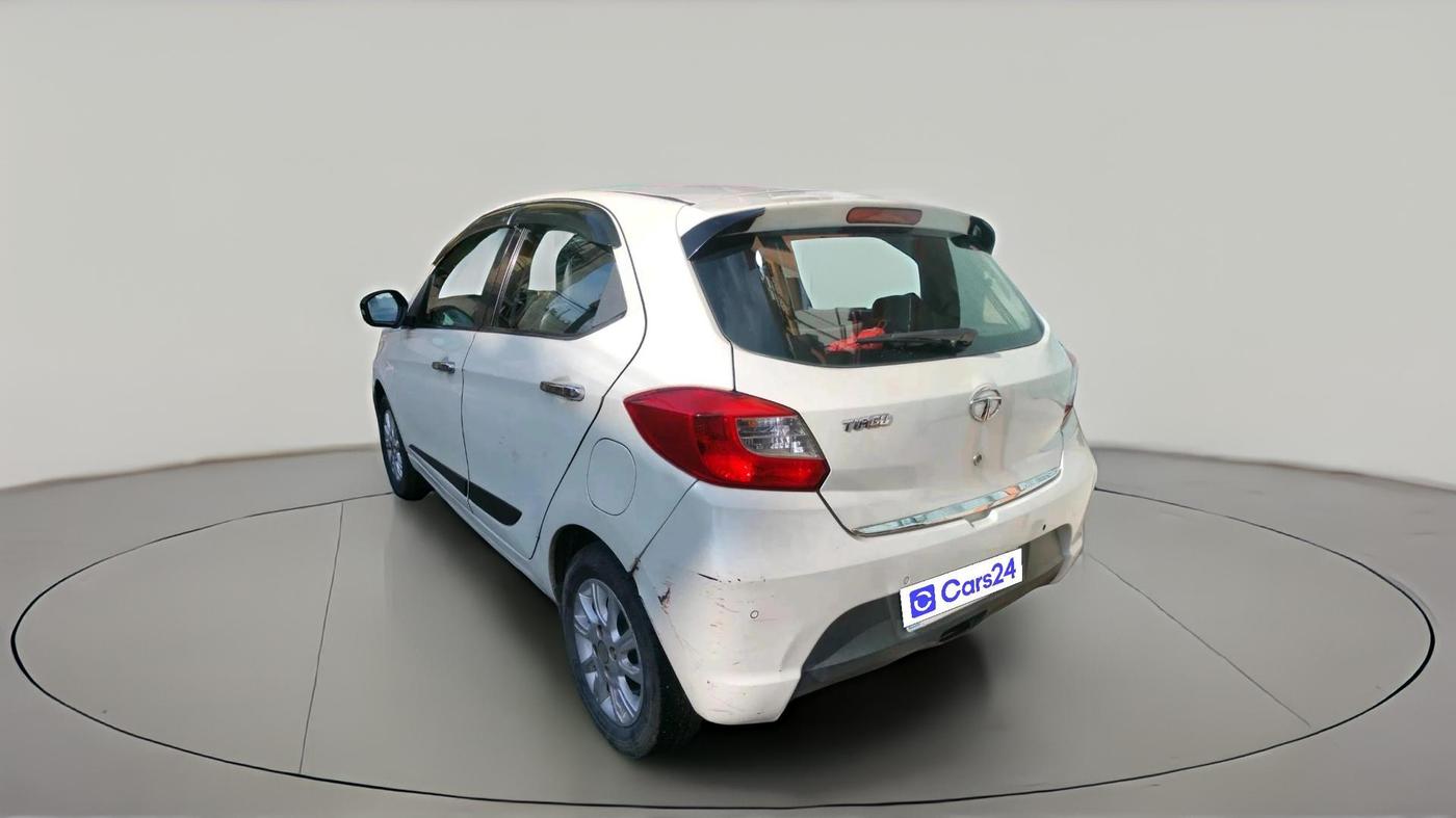 2017 Tata Tiago XZ PETROL, Petrol, Manual, 84,186 km, exterior