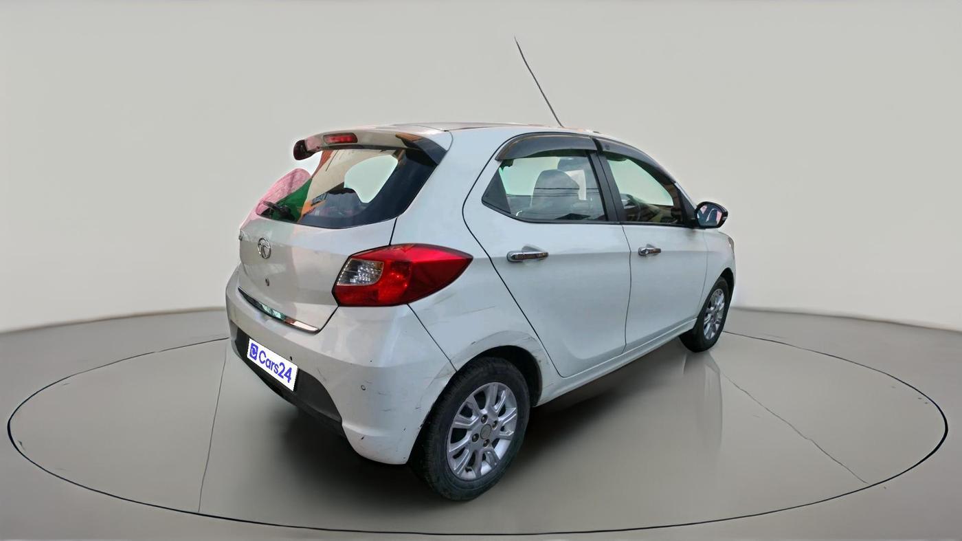 2017 Tata Tiago XZ PETROL, Petrol, Manual, 84,186 km, exterior