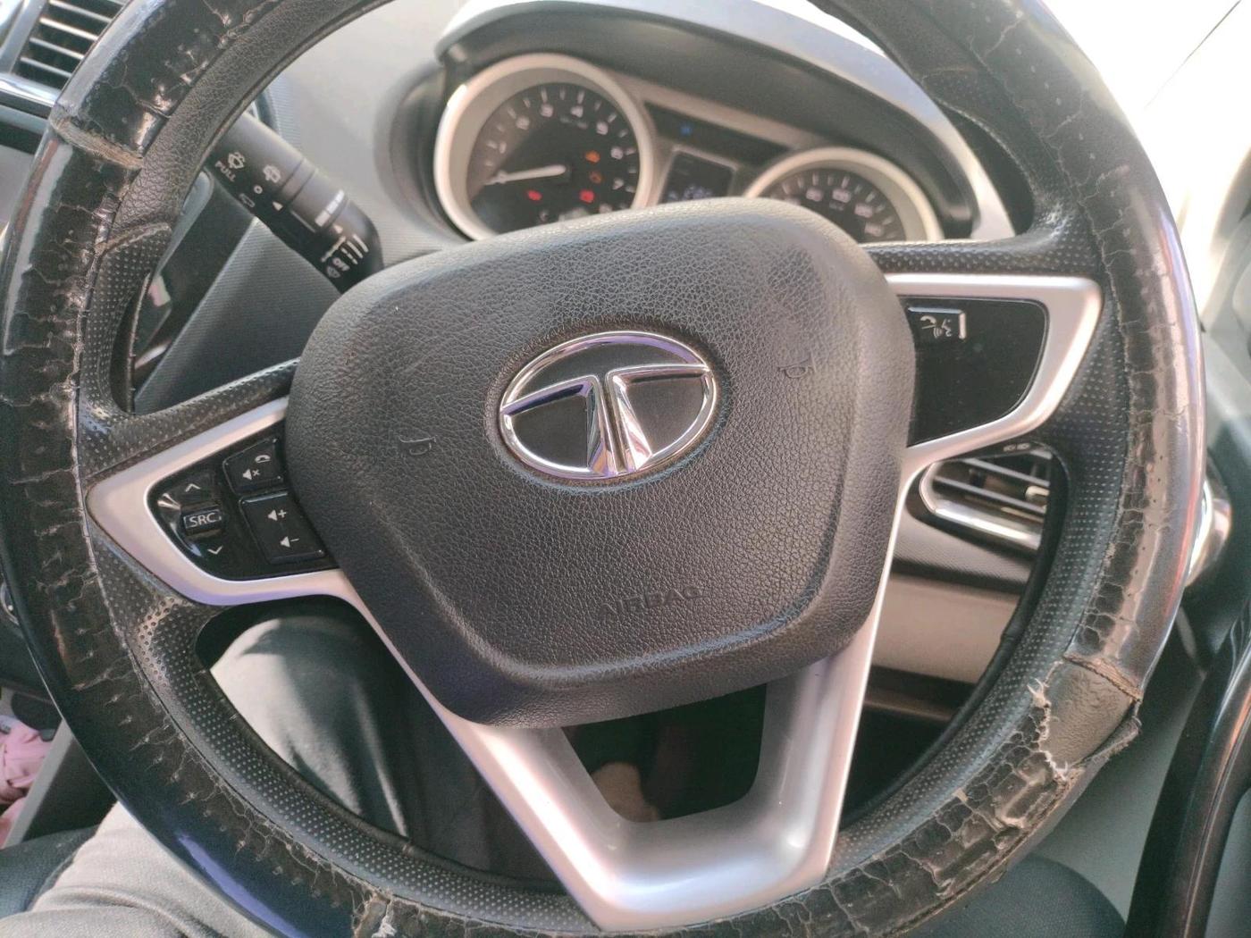 2017 Tata Tiago XZ PETROL, Petrol, Manual, 84,186 km, interior