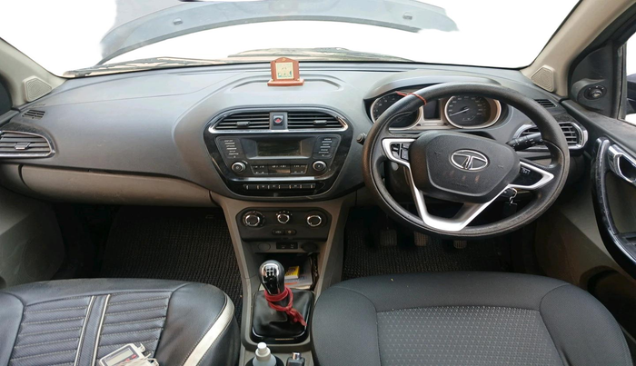 2017 Tata Tiago XZ PETROL, Petrol, Manual, 61,920 km, interior
