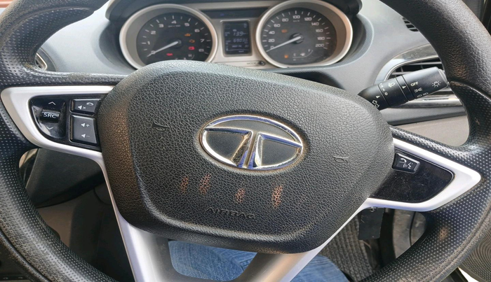 2017 Tata Tiago XZ PETROL, Petrol, Manual, 61,920 km, interior