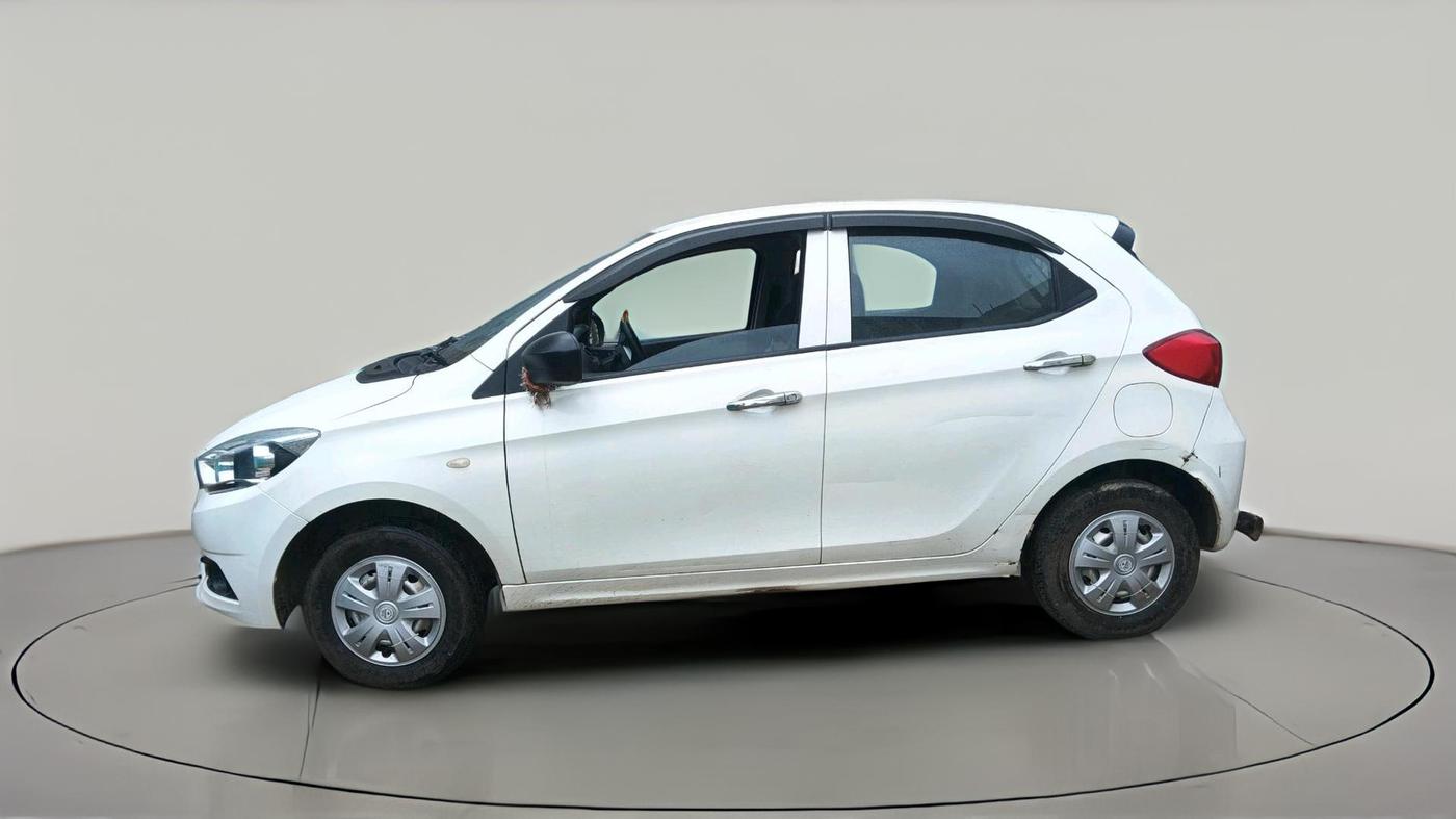 2019 Tata Tiago XE PETROL, Petrol, Manual, 68,829 km, exterior