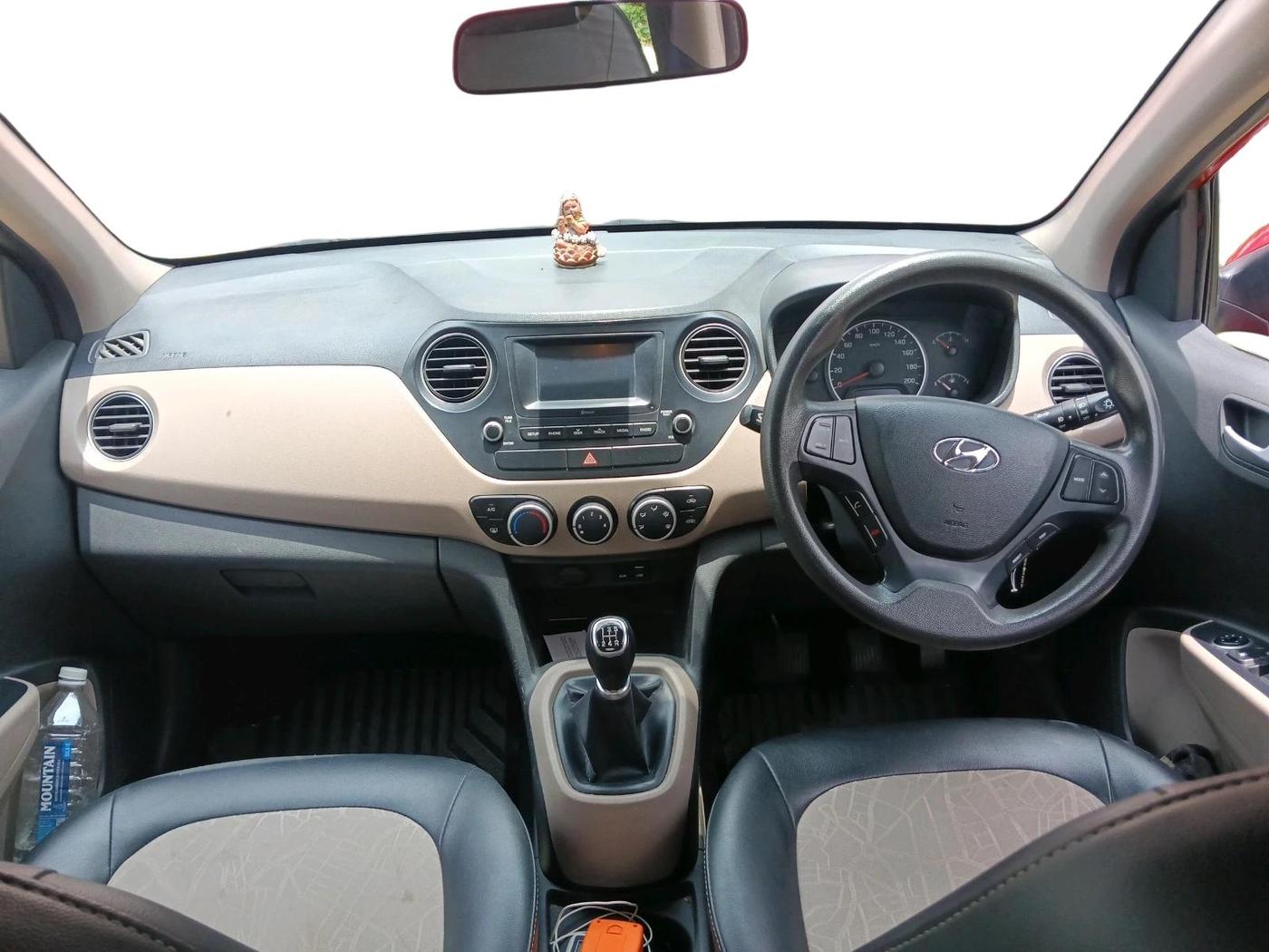 2017 Hyundai Grand i10 SPORTZ 1.2 KAPPA VTVT, Petrol, Manual, 95,063 km, interior