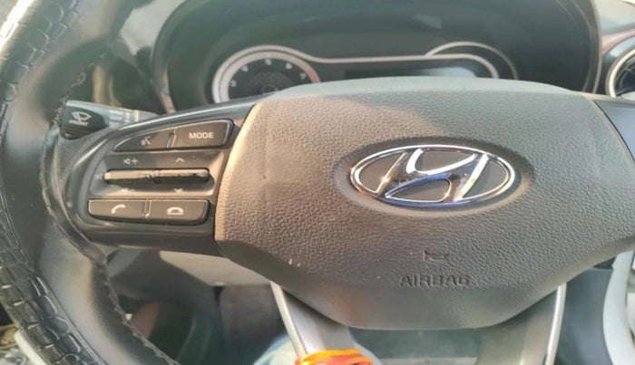 2020 Hyundai AURA SX 1.2, Petrol, Manual, 1,16,536 km, interior