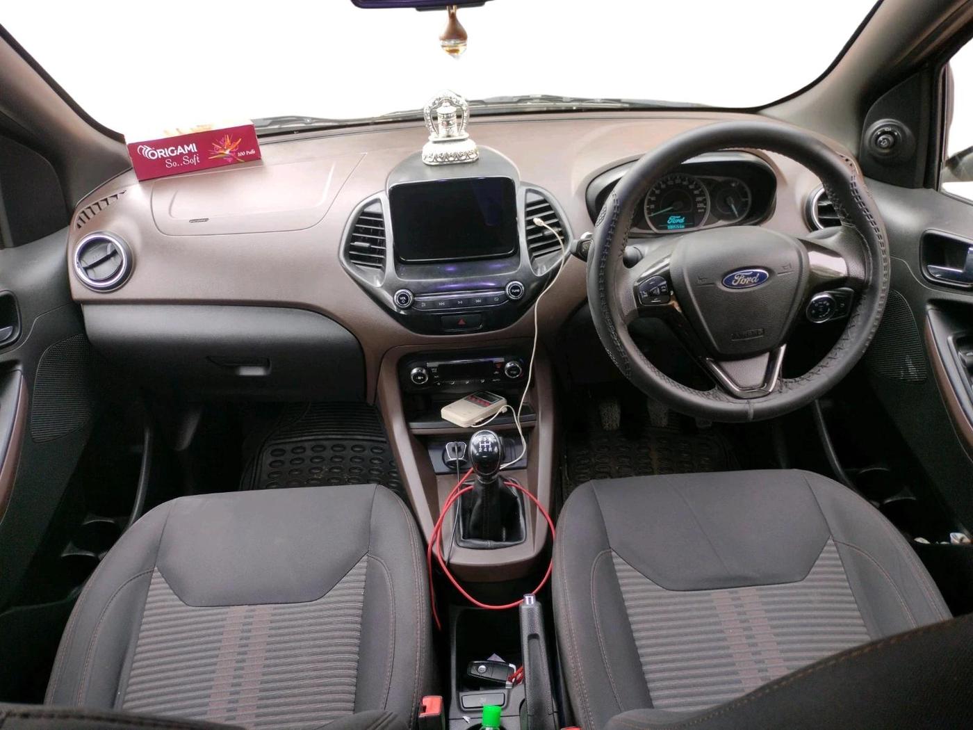 2019 Ford FREESTYLE TITANIUM PLUS 1.2 PETROL, Petrol, Manual, 1,00,976 km, interior