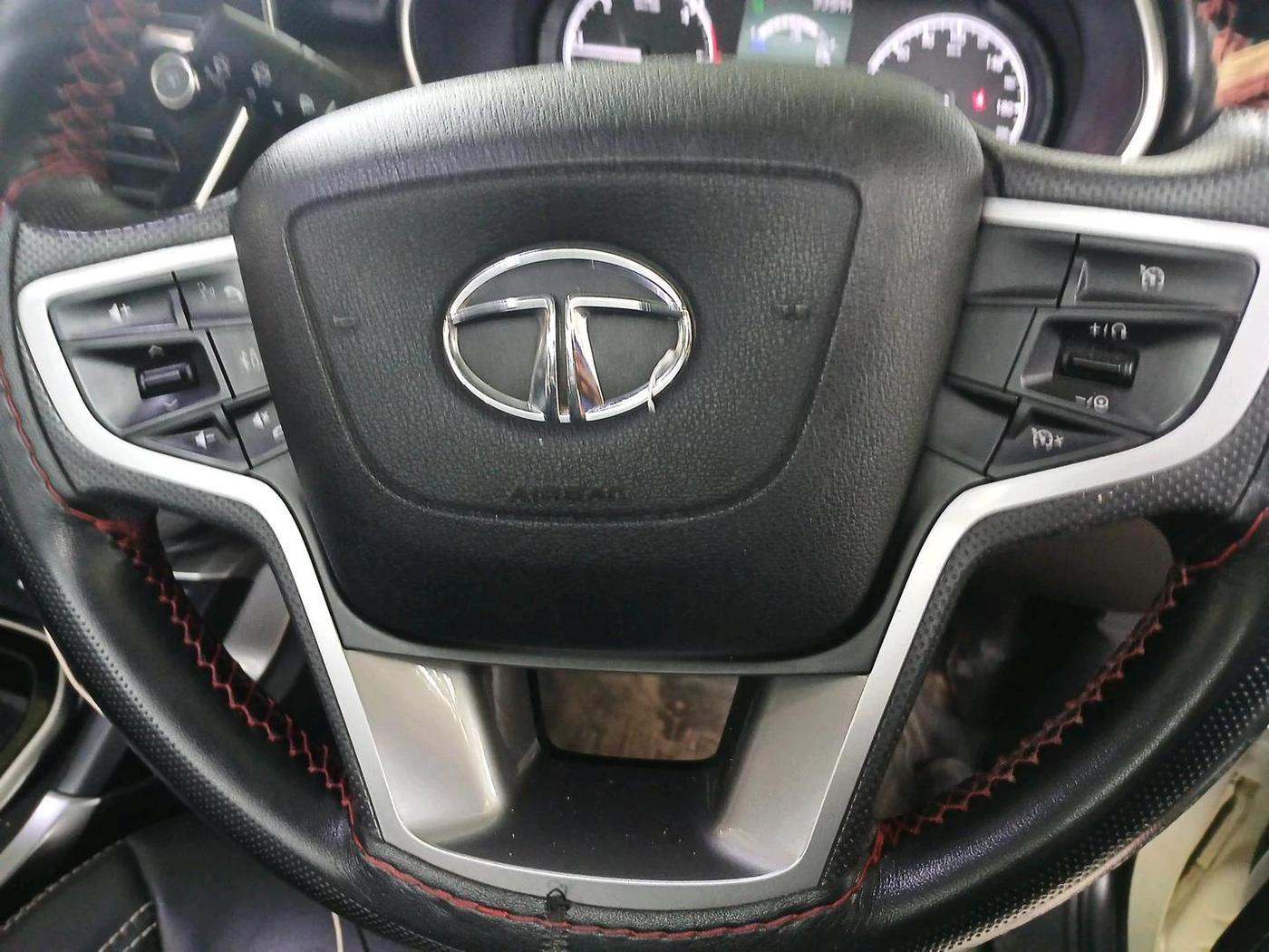 2020 Tata Harrier XT PLUS 2.0L KRYOTEC, Diesel, Manual, 49,255 km, interior