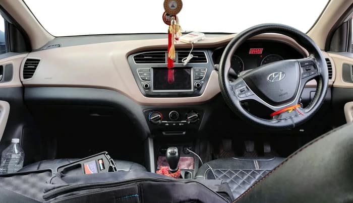 2019 Hyundai Elite i20 SPORTZ PLUS 1.2, Petrol, Manual, 70,369 km, interior