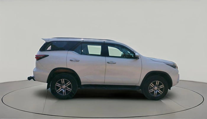 2024 Toyota Fortuner 4X2 MT 2.8 DIESEL, Diesel, Manual, 20,066 km, exterior