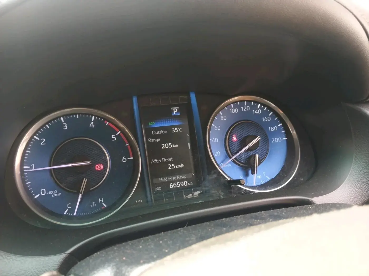 2022 Toyota Fortuner 4X2 AT 2.8 DIESEL, Diesel, Automatic, 66,590 km, interior
