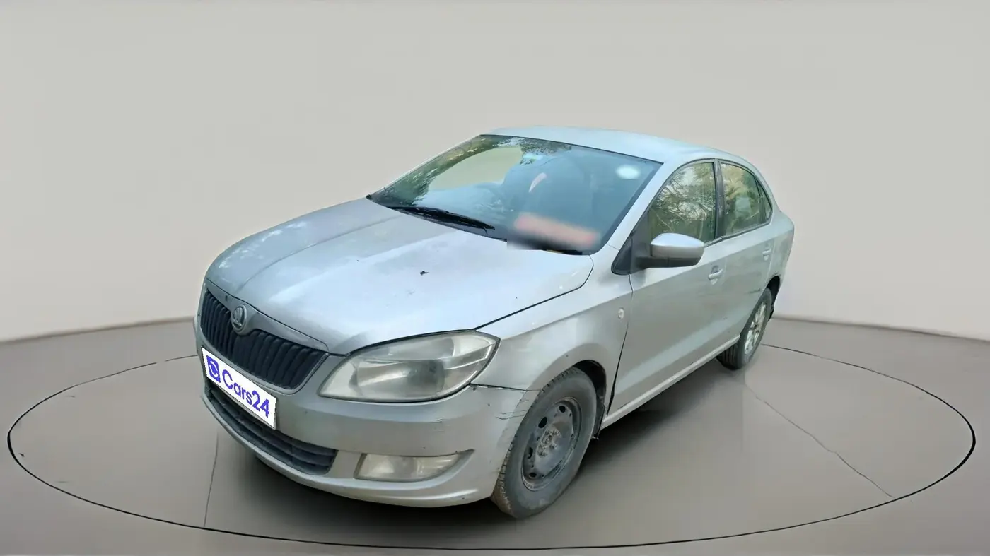 2013 Skoda Rapid AMBITION 1.6 TDI CR MT, Diesel, Manual, 1,08,810 km, exterior