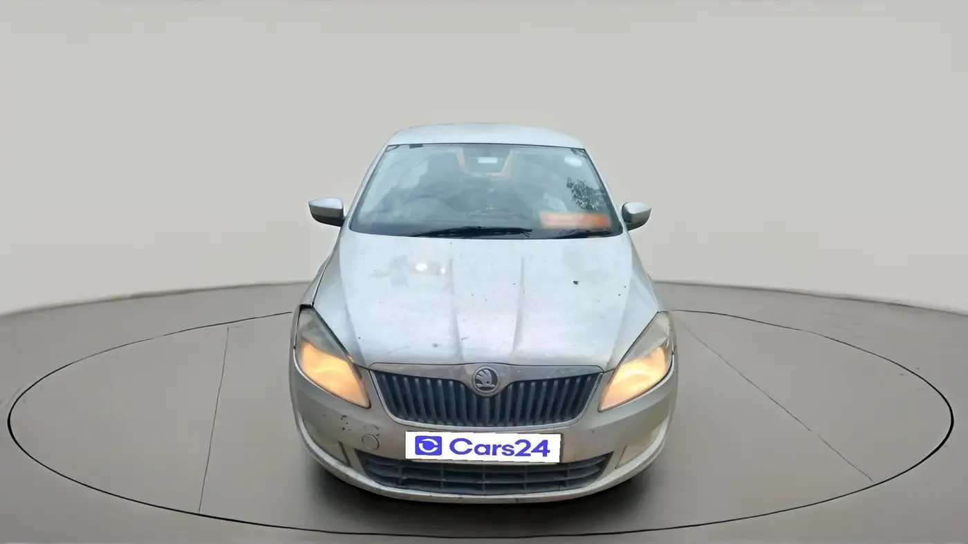2013 Skoda Rapid AMBITION 1.6 TDI CR MT, Diesel, Manual, 1,08,810 km, exterior