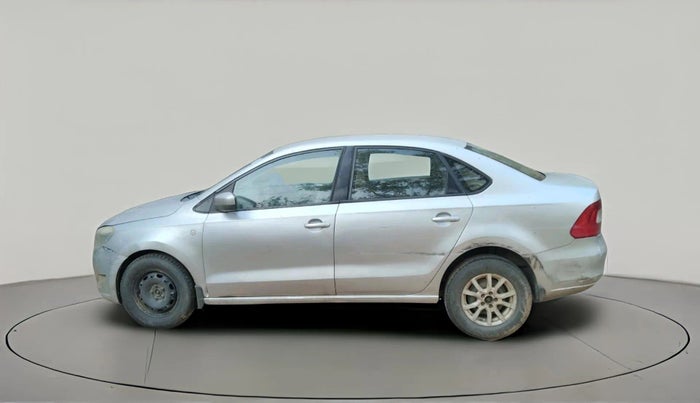 2013 Skoda Rapid AMBITION 1.6 TDI CR MT, Diesel, Manual, 1,08,810 km, exterior