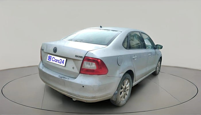 2013 Skoda Rapid AMBITION 1.6 TDI CR MT, Diesel, Manual, 1,08,810 km, exterior