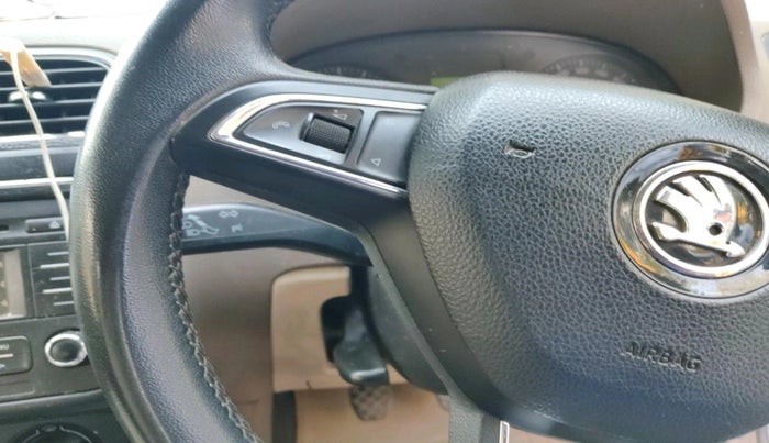 2013 Skoda Rapid AMBITION 1.6 TDI CR MT, Diesel, Manual, 1,08,810 km, interior