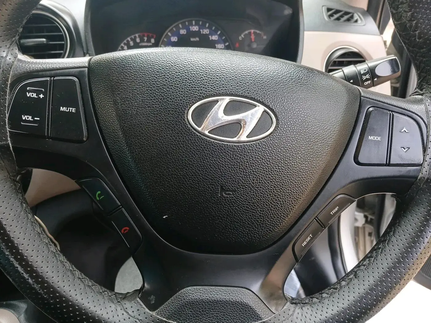 2014 Hyundai Xcent S 1.2, Petrol, Manual, 99,902 km, interior