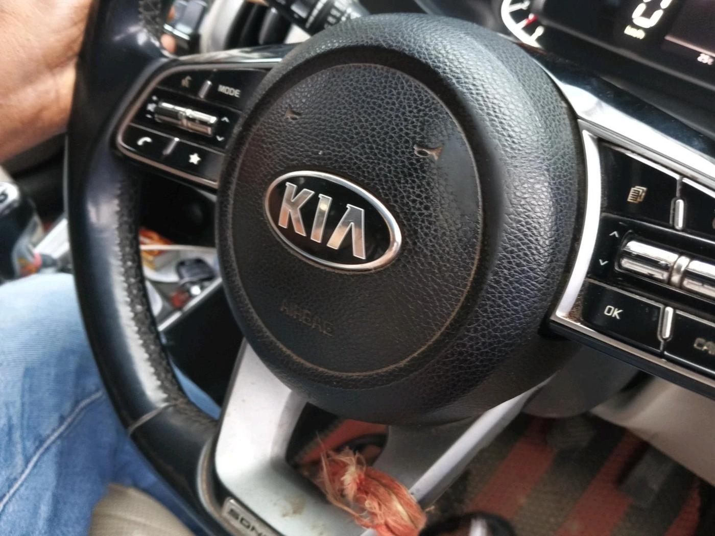 2020 KIA SONET HTX PLUS 1.0 IMT, Petrol, Manual, 95,903 km, interior