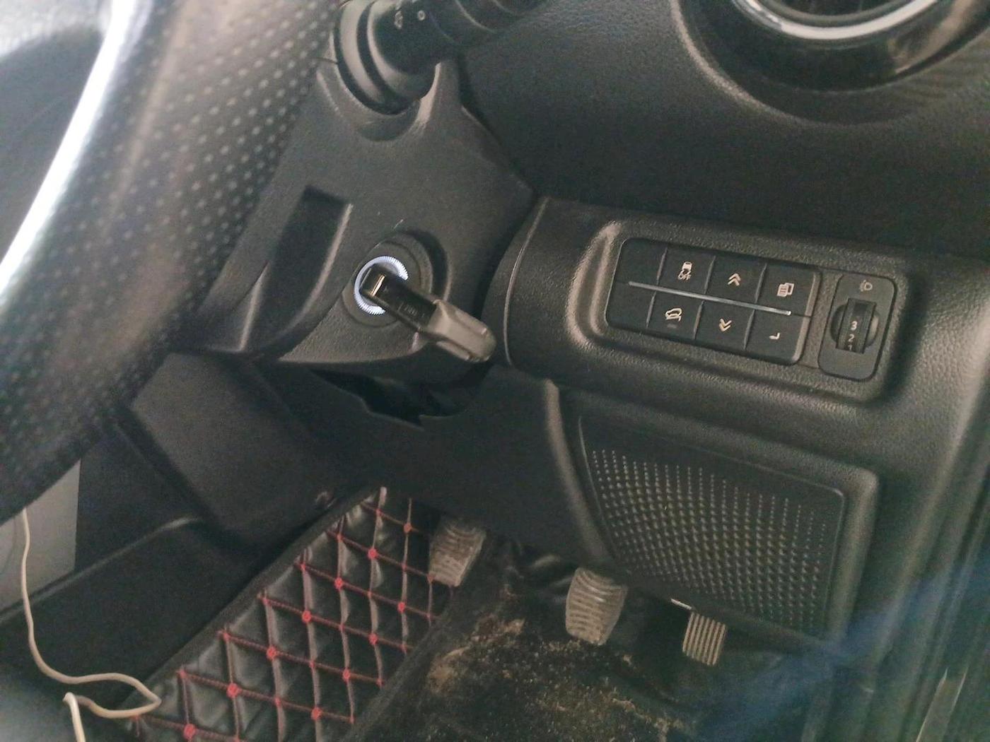 2021 Mahindra Thar LX HT PETROL 4WD MT, Petrol, Manual, 35,939 km, interior