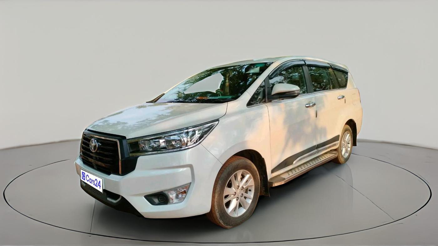 2023 Toyota Innova Crysta 2.4 GX 8STR, Diesel, Manual, 1,08,131 km, exterior