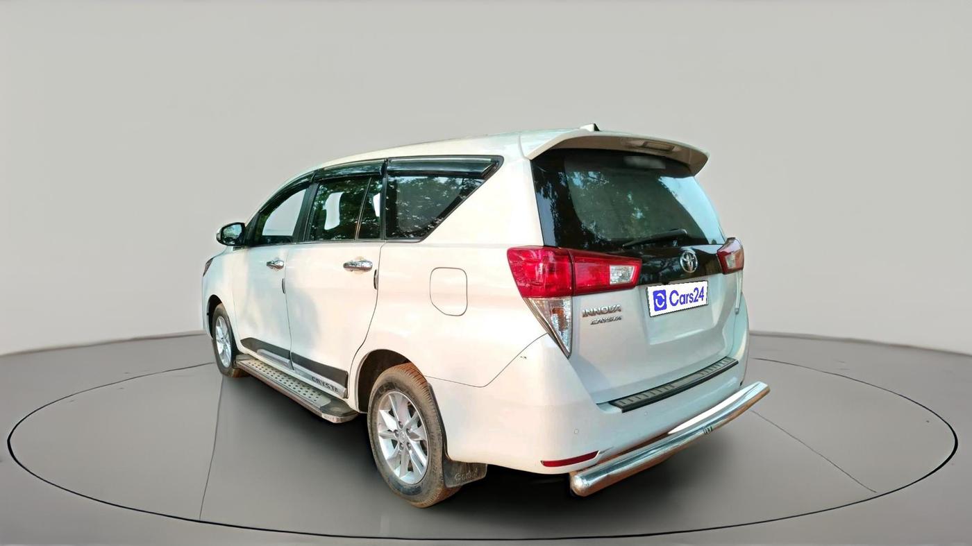 2023 Toyota Innova Crysta 2.4 GX 8STR, Diesel, Manual, 1,08,131 km, exterior