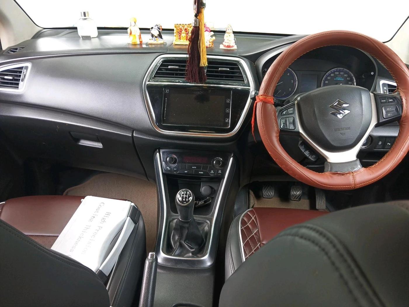 2017 Maruti S Cross ALPHA 1.3, Diesel, Manual, 76,490 km, interior