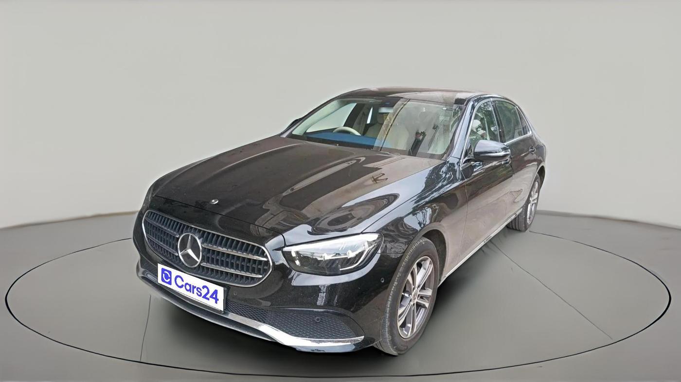 2022 Mercedes Benz E Class E 200 EXCLUSIVE, Petrol, Automatic, 12,398 km, exterior