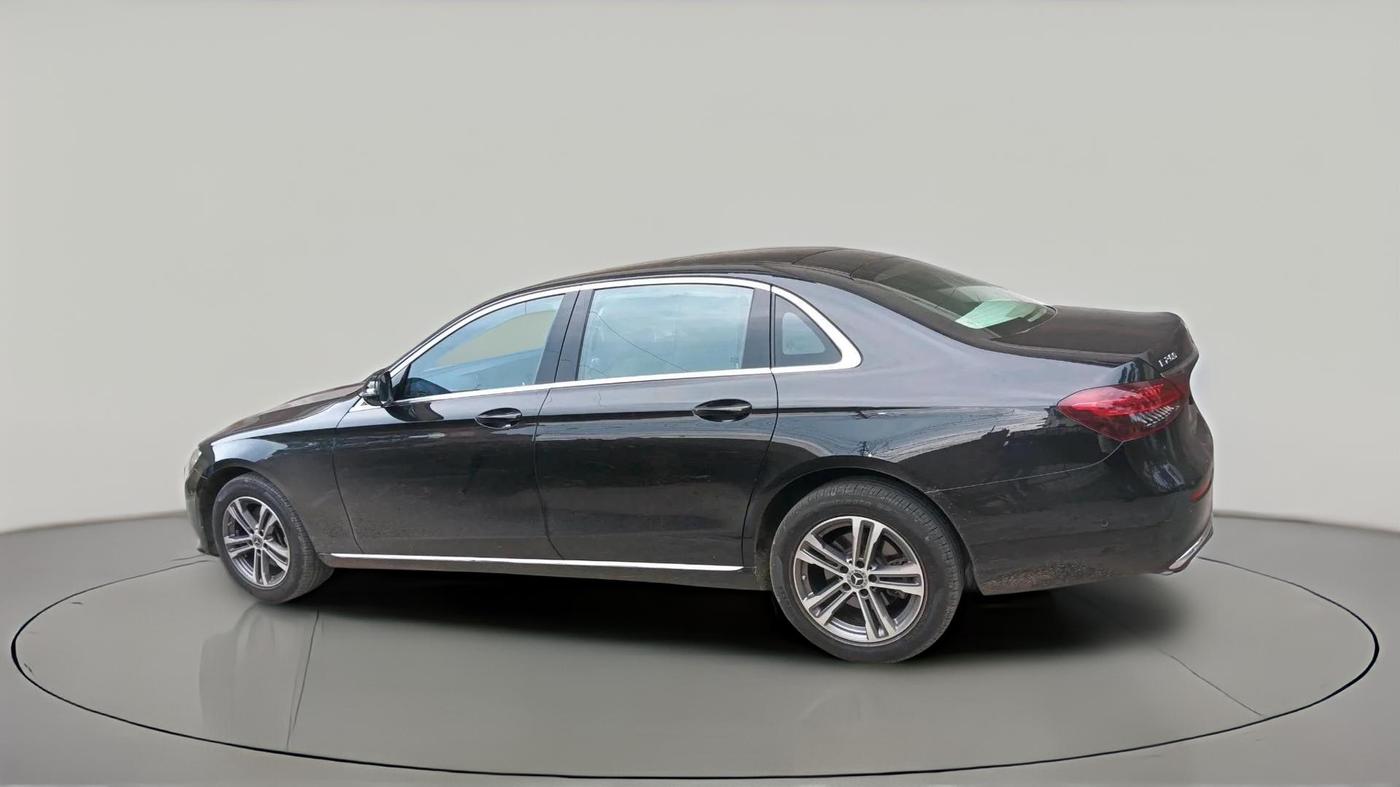 2022 Mercedes Benz E Class E 200 EXCLUSIVE, Petrol, Automatic, 12,398 km, exterior