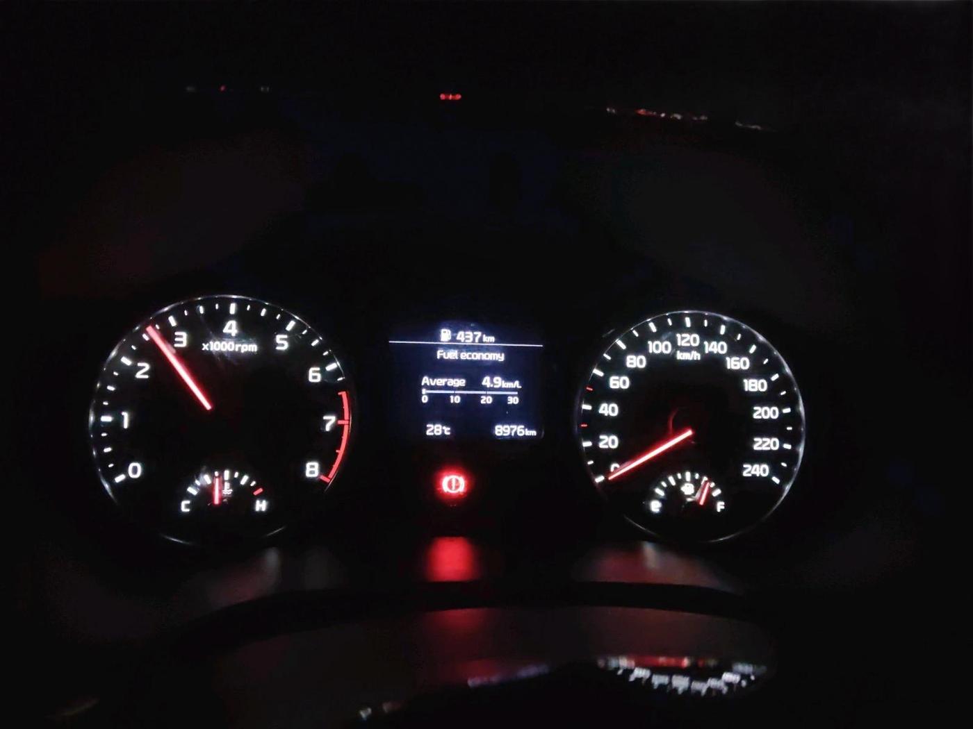2022 KIA SELTOS HTX PETROL 1.5, Petrol, Manual, 8,976 km, interior