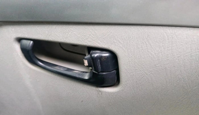 2015 Mahindra Scorpio S10, Diesel, Manual, 82,145 km, interior