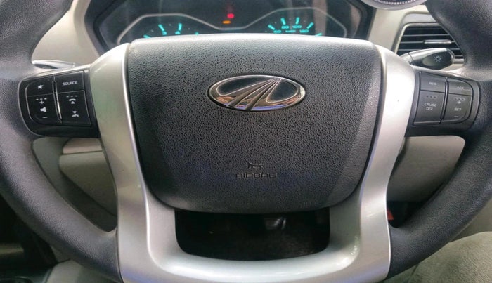 2015 Mahindra Scorpio S10, Diesel, Manual, 82,145 km, interior