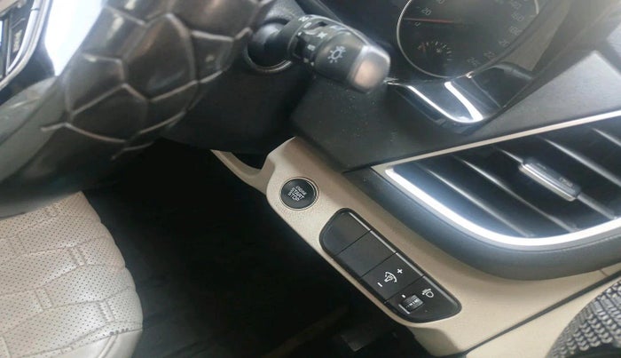 2020 KIA SELTOS HTX 1.5 DIESEL, Diesel, Manual, 1,22,561 km, interior