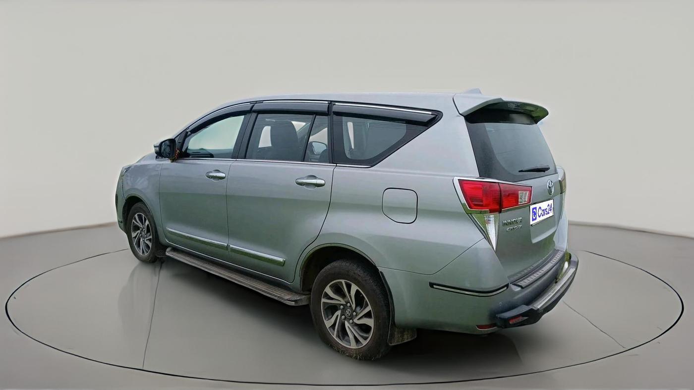 2021 Toyota Innova Crysta 2.4 VX 8 STR, Diesel, Manual, 1,76,871 km, exterior