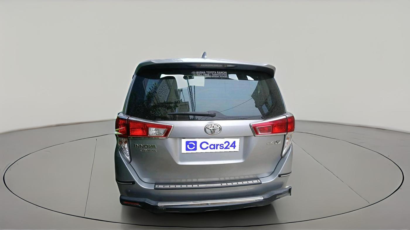 2021 Toyota Innova Crysta 2.4 VX 8 STR, Diesel, Manual, 1,76,871 km, exterior