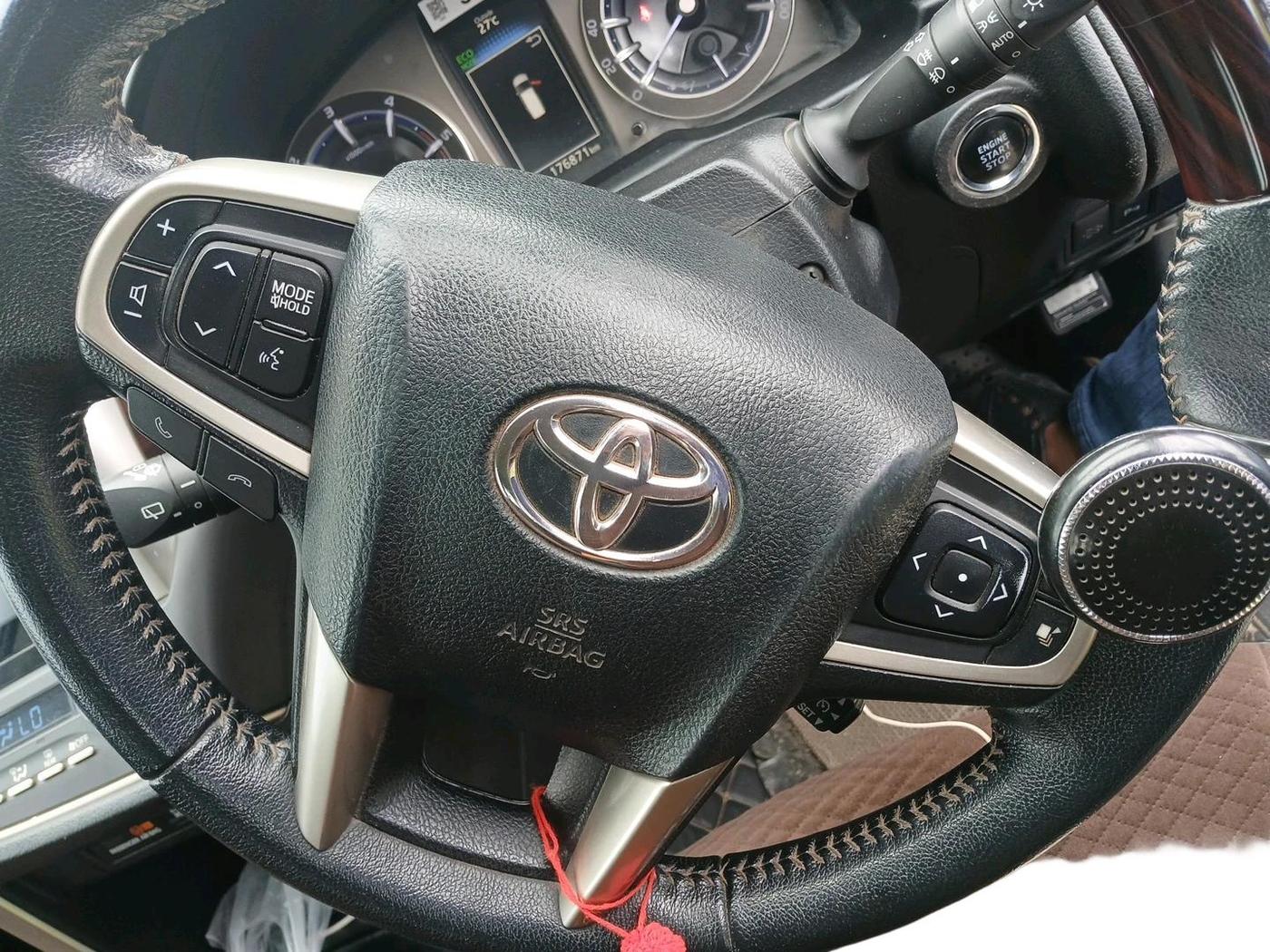 2021 Toyota Innova Crysta 2.4 VX 8 STR, Diesel, Manual, 1,76,871 km, interior