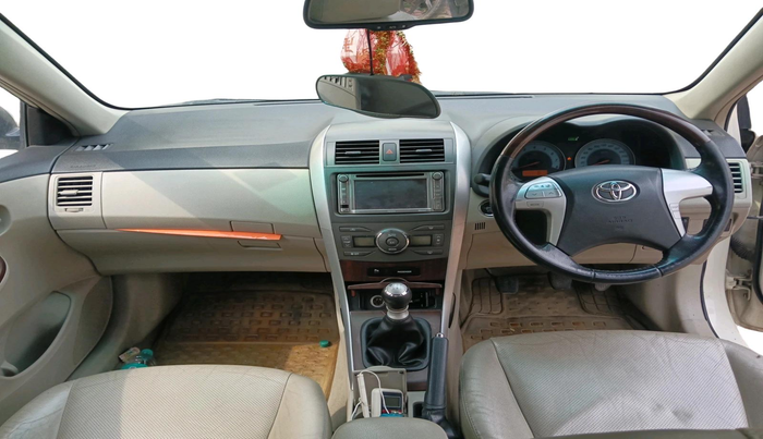 2013 Toyota Corolla Altis GL PETROL, Petrol, Manual, 85,690 km, interior