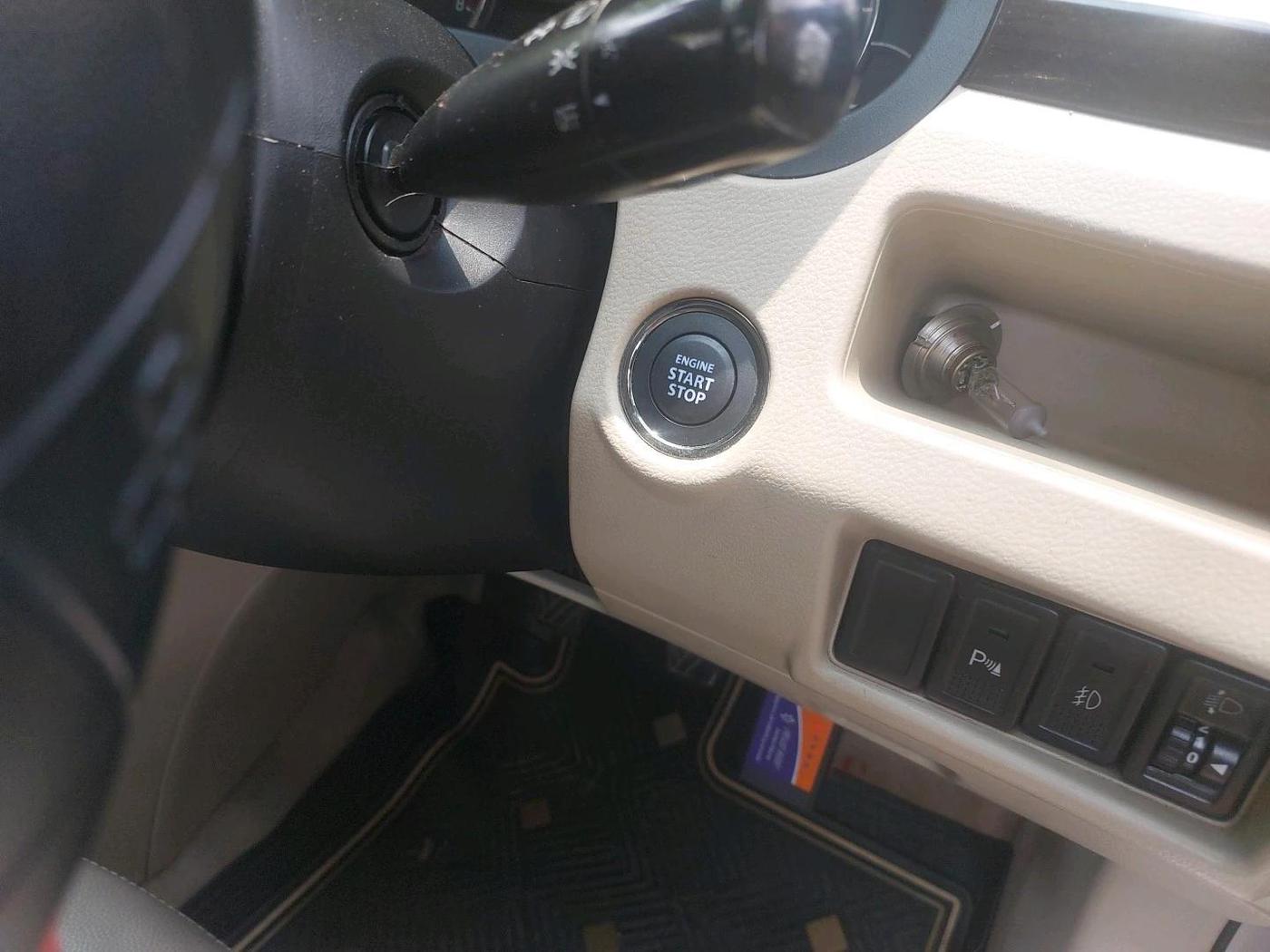2015 Maruti Ciaz ZXI, Petrol, Manual, 44,535 km, interior