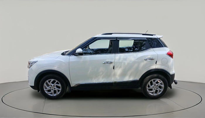 2022 Mahindra XUV300 W8 1.2 PETROL, Petrol, Manual, 35,359 km, exterior