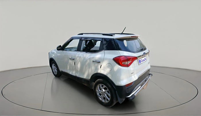 2022 Mahindra XUV300 W8 1.2 PETROL, Petrol, Manual, 35,359 km, exterior