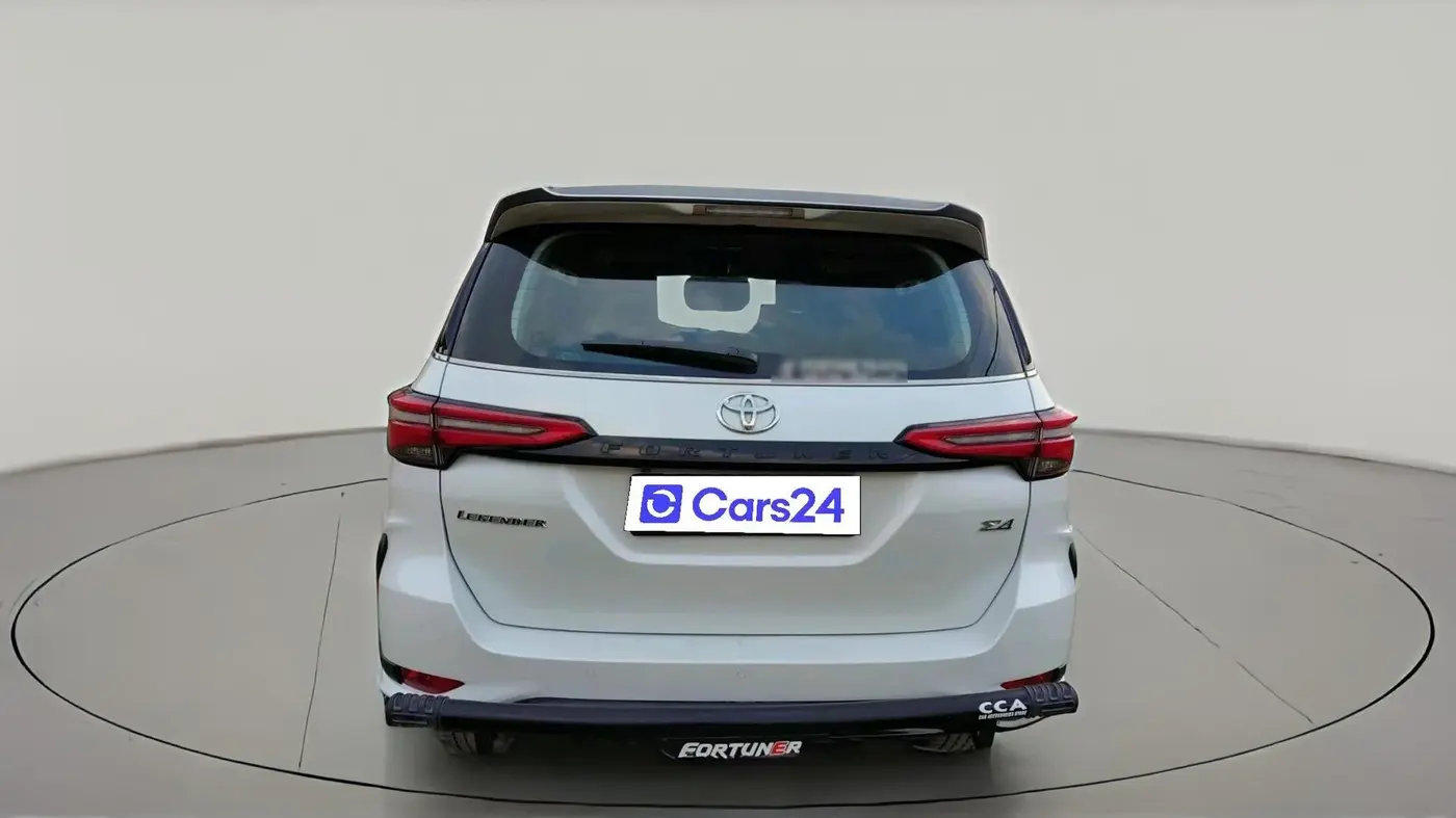 2025 Toyota Fortuner 4X4 AT 2.8 LEGENDER, Diesel, Automatic, 13,867 km, exterior
