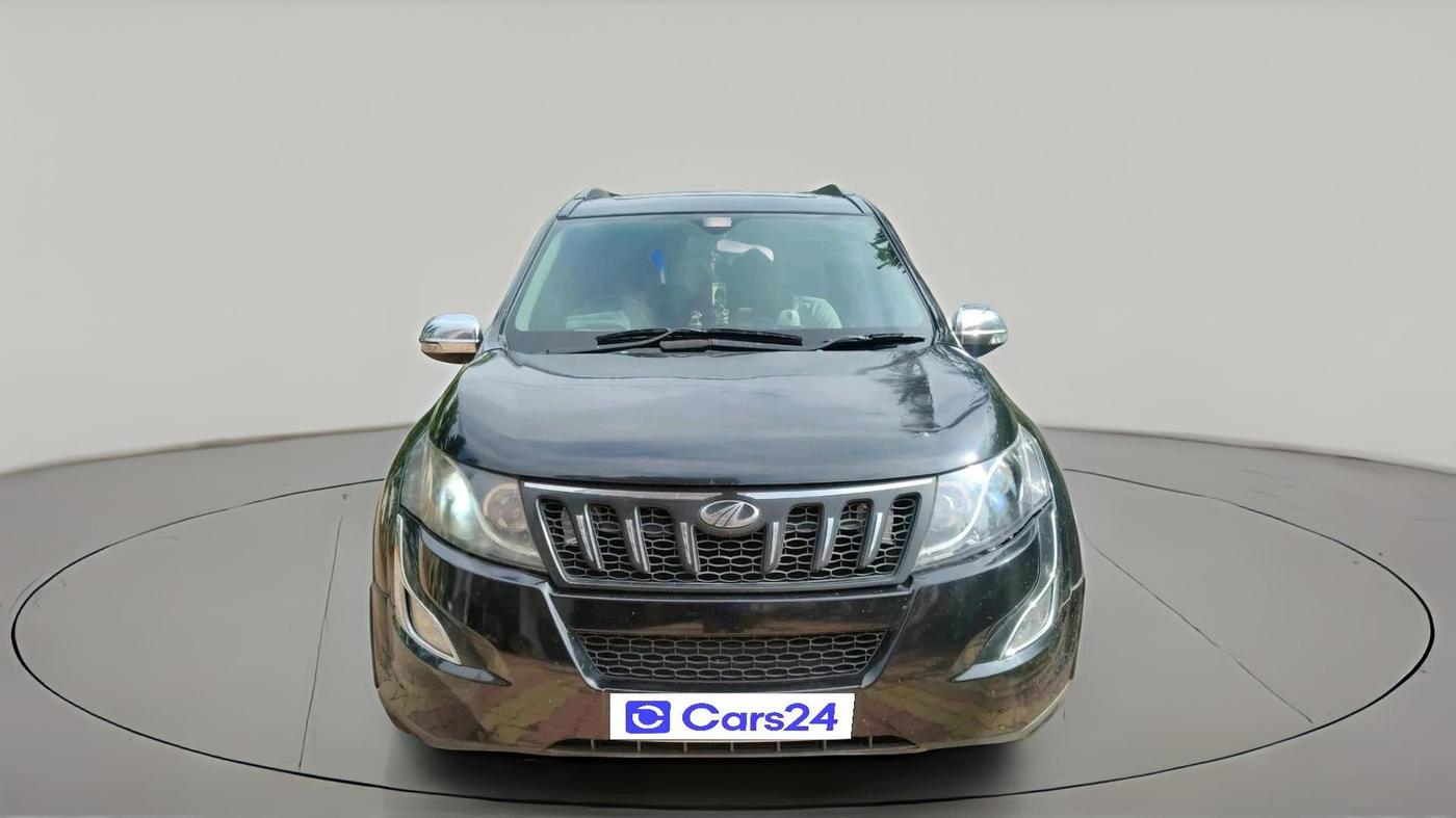 2017 Mahindra XUV500 W10, Diesel, Manual, 1,55,039 km, exterior