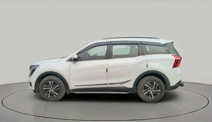 2022 Mahindra XUV700 AX 5 D MT 5 STR, Diesel, Manual, 49,782 km, exterior